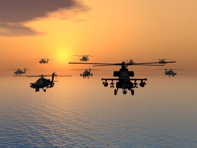 Apache-Hubschrauber vor dem Hintergrund des Sonnenuntergangs