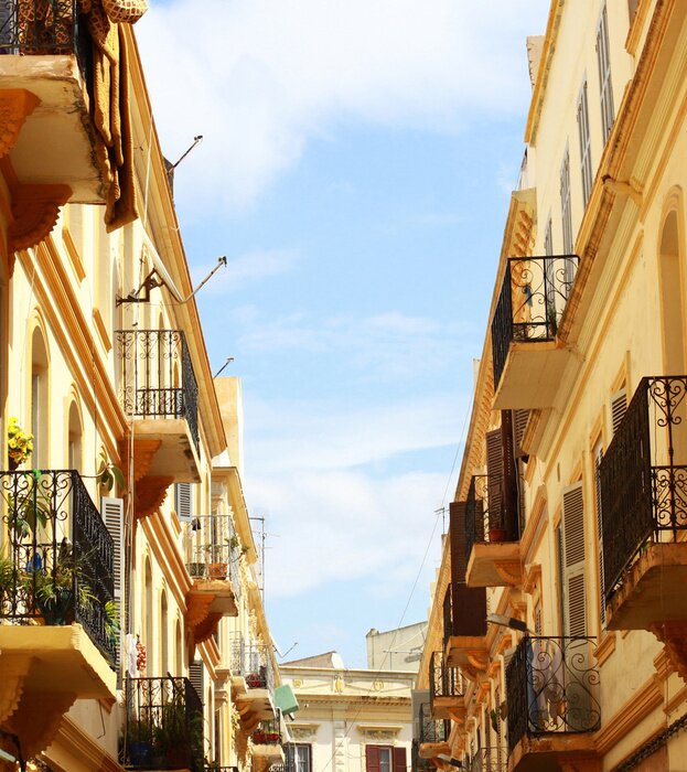 Fototapete Architektur in der sonnigen Stadt