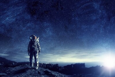Astronaut im Weltraum mit Sternen im Hintergrund