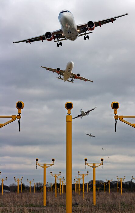 Fototapete Auf dem Flughafen landende Flugzeuge
