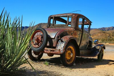 Fototapete Autowrack in der Wüste