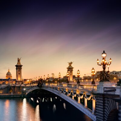 Fototapete Beleuchtete Brücke in Paris