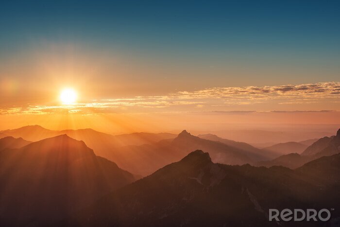 Fototapete Berggipfel im Sonnenlicht