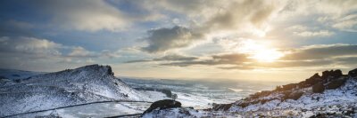 Fototapete Bergpanorama mit weißer Daune