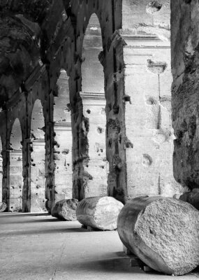 Fototapete Beschädigte Säulen in Kolosseum