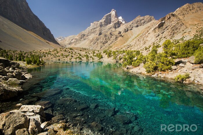 Fototapete Blauer See und Berglandschaft