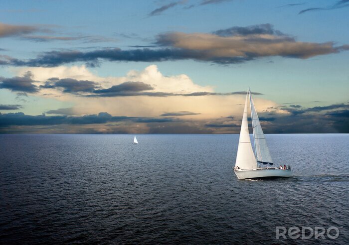 Fototapete Blick auf Segelboote in der ruhigen See