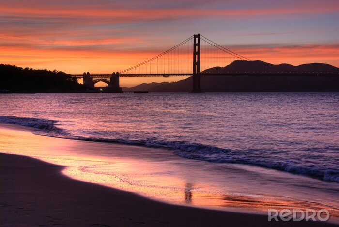 Fototapete Blick vom Strand auf Golden Gate Bridge