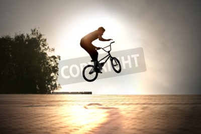 Fototapete BMX-Fahrrad mit einem Teenager