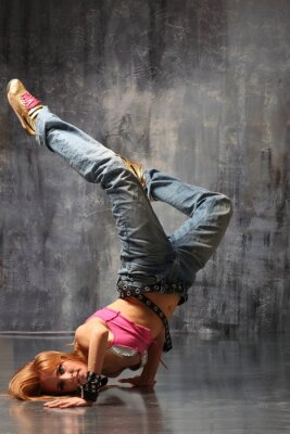 Fototapete Breakdance der jungen Frau
