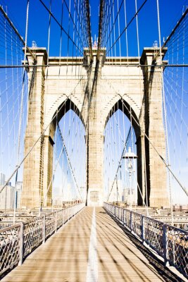 Brooklyn Bridge am sonnigen Tag