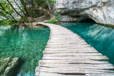 Fototapete Brücke auf türkisfarbenem Wasserhintergrund