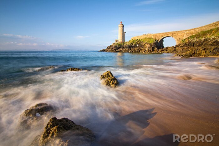 Fototapete Brücke zum Leuchtturm