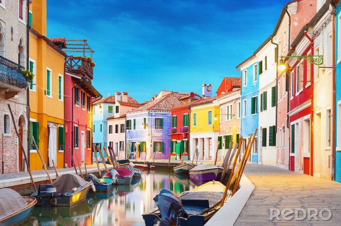Fototapete Bunte Häuser im Burano-Viertel von Venedig
