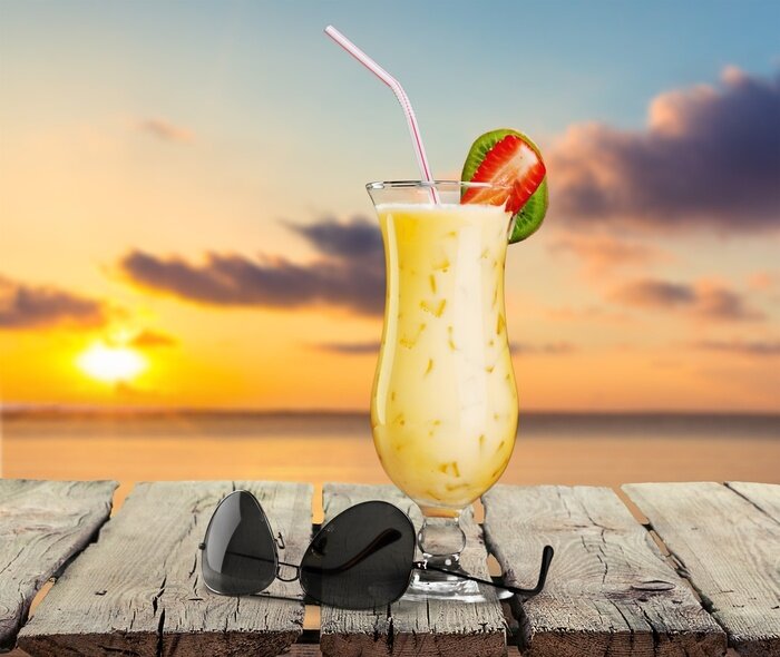 Fototapete Cocktail bei Sonnenuntergang