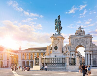 Fototapete Denkmal im Zentrum von Lissabon