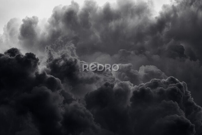 Fototapete Dunkle Wolken gegen den Himmel