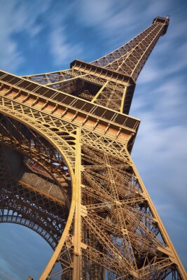 Fototapete Eiffelturm am Hintergrund des Himmels