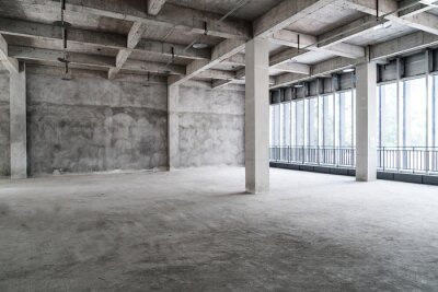 Fototapete Ein moderner Raum mit Betonsäulen