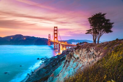 Fototapete Einzigartiger Blick auf Brücke in San Francisco