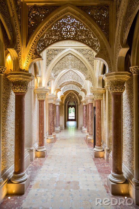 Fototapete Fabelhafter Durchgang mit Säulen