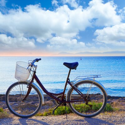 Fototapete Fahrrad vor dem Hintergrund des Meeres