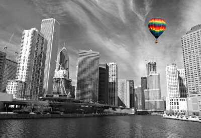 Fototapete Farbenfroher Ballon auf Panorama von Chicago