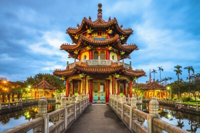 Farbenfroher orientalischer Pavillon