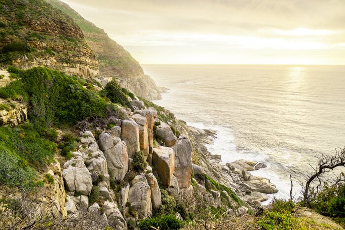 Fototapete Felsenküste am Wasserfall