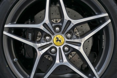 Fototapete Formel 1 Rad des Boliden