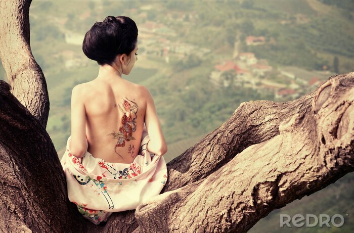 Fototapete Frau mit Tattoo