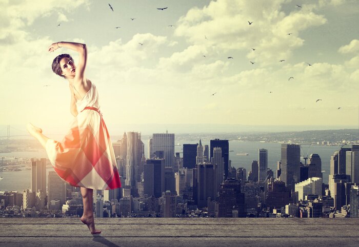 Fototapete Frau und Panorama der großen Stadt