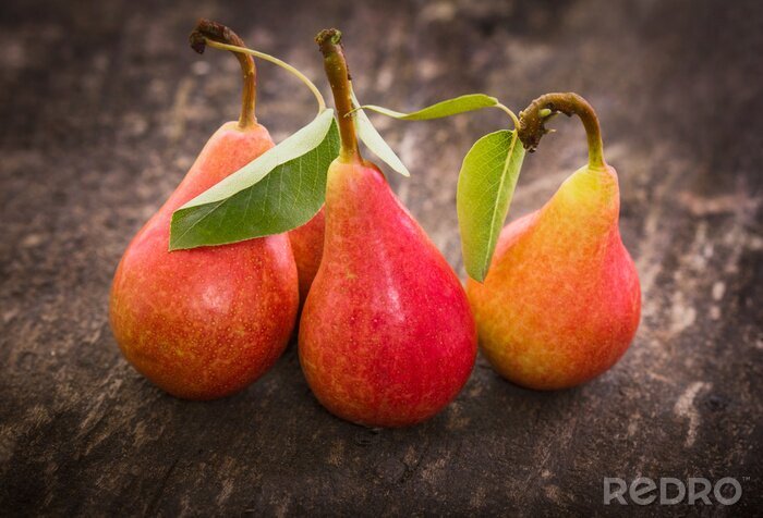 Fototapete Frische Birnen auf einem Tisch