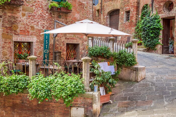 Fototapete Gartenlokal bei steiniger Gasse