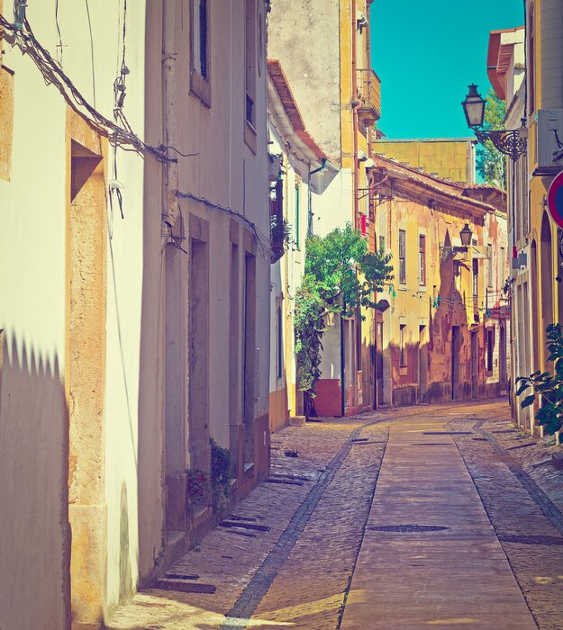Fototapete Gasse im alten Stadtviertel