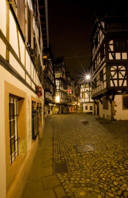 Fototapete Gasse in der Nacht in Straßburg