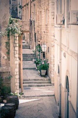 Gasse mit Treppen in Dubrovnik