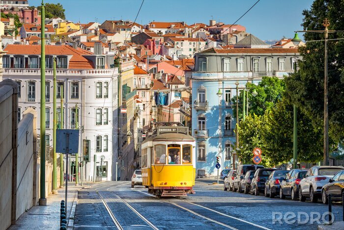 Fototapete Gelbe Straßenbahn in Lissabon