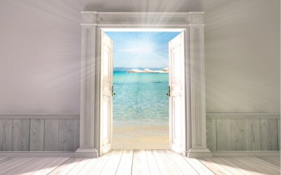 Fototapete Geöffnete tür mit ausblick auf strand