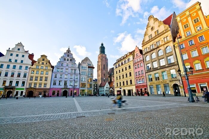 Fototapete Gepflasterter Marktplatz mit Häusern