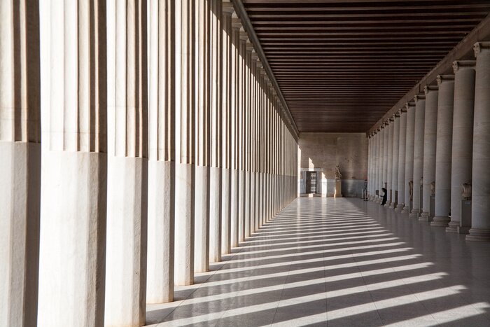 Fototapete Geschnitzte Säulen in Griechenland