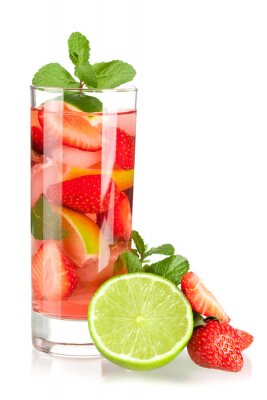 Fototapete Getränk und Obst auf weißem Hintergrund