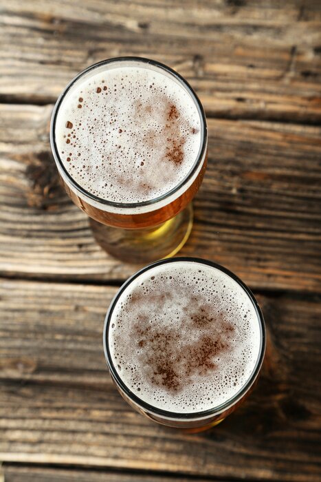 Fototapete Getränke auf dem Holztisch