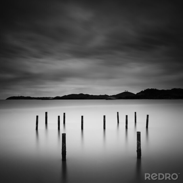 Fototapete Glatter See in der Berglandschaft