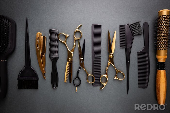 Fototapete Goldene Schere auf dunklem Hintergrund