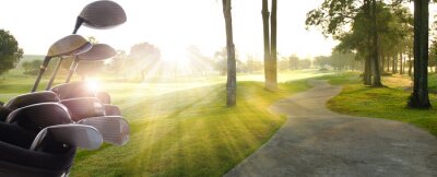 Golfschlägertasche bei Sonnenuntergang