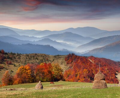Fototapete Herbstlicher Blick auf die Berge