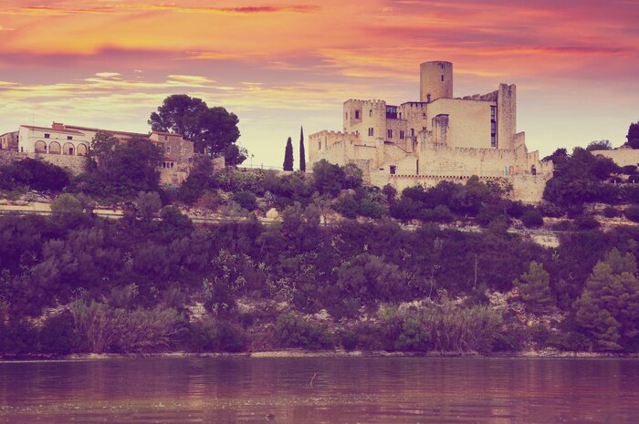 Fototapete Historisches Schloss am Fluss