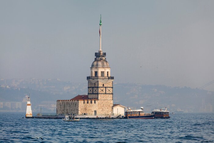 Fototapete Histrorischer Leuchtturm in Istanbul