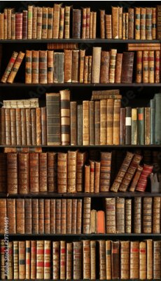 Fototapete Holzregale mit alten Büchern